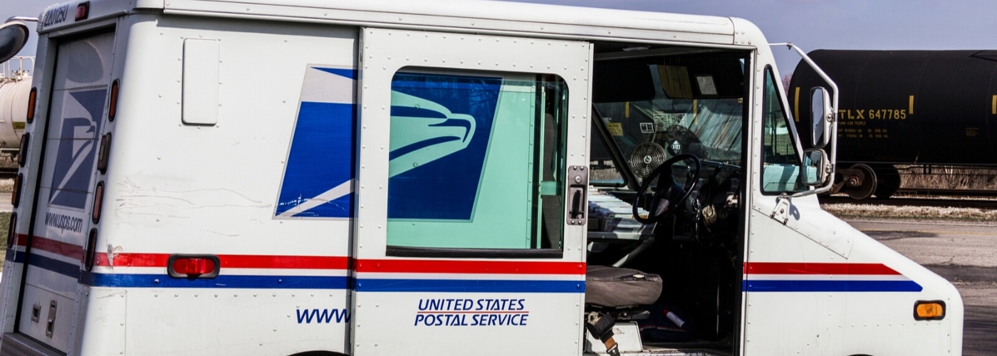 Postal Carrier Arrested for Selling Crack from Mail Delivery Truck (1)